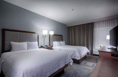 Salina Hotel | Hampton Inn Salina