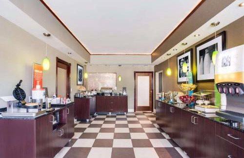 Somerset Hotel | Hampton Inn Somerset
