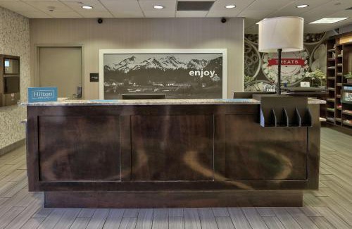 Albuquerque Hotel | Hampton Inn & Suites Albuquerque Airport