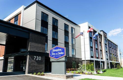 Quartier 5-2 Hotel | Hampton Inn & Suites by Hilton Québec - Beauport