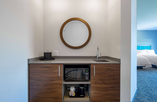 Northwest Edmonton Hotel | Hampton Inn & Suites by Hilton Edmonton St. Albert