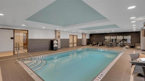Markham Hotel | Hampton Inn & Suites by Hilton Toronto Markham