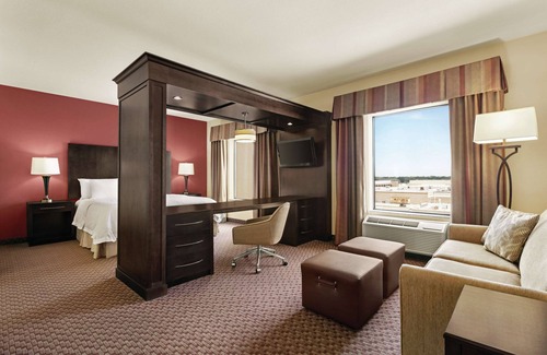 Enid Hotel | Hampton Inn & Suites Enid