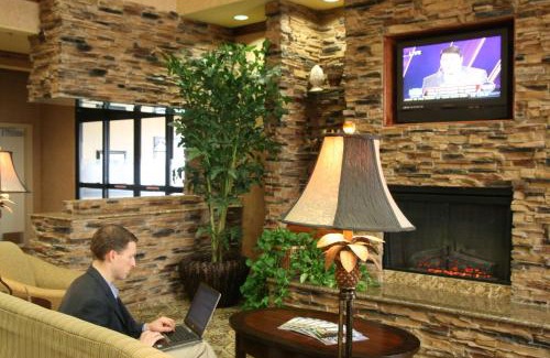 Farmington Hotel | Hampton Inn & Suites Farmington