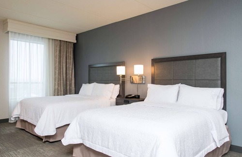 Midtown Hotel | Hampton Inn & Suites Grand Rapids Downtown