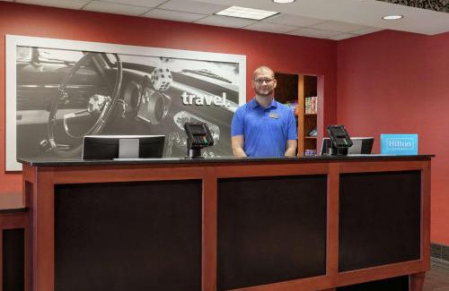 Lawton Hotel | Hampton Inn & Suites Lawton