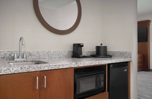 Lynchburg Hotel | Hampton Inn & Suites Lynchburg