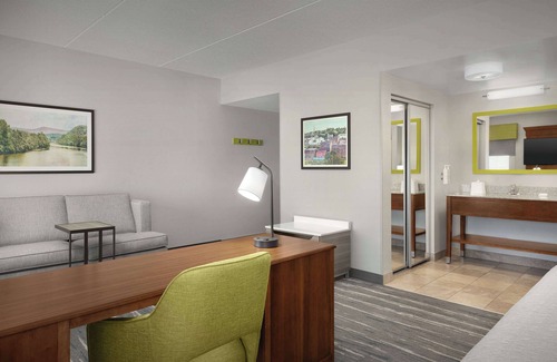 Lynchburg Hotel | Hampton Inn & Suites Lynchburg