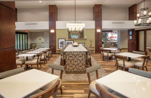 Mobile Hotel | Hampton Inn & Suites Mobile Providence Park/Airport