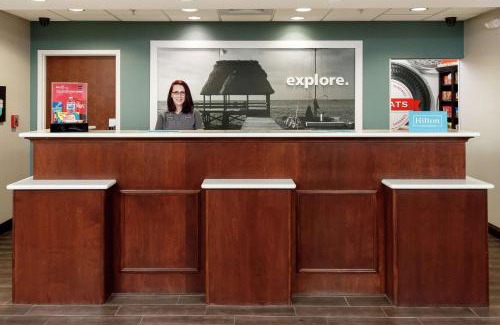 Navarre Hotel | Hampton Inn & Suites Navarre