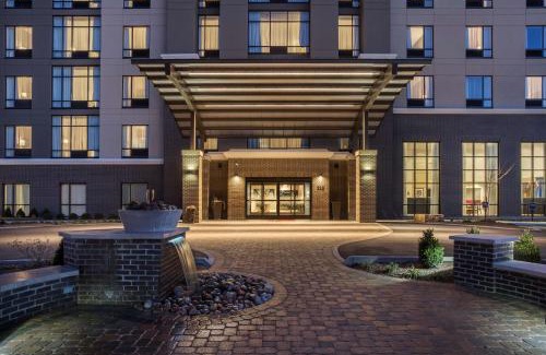 Newport Hotel | Hampton Inn & Suites Newport/Cincinnati, KY