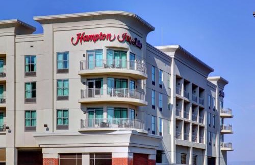 Roanoke Hotel | Hampton Inn & Suites - Roanoke-Downtown, VA