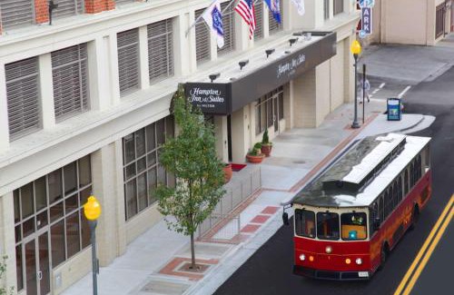 Roanoke Hotel | Hampton Inn & Suites - Roanoke-Downtown, VA