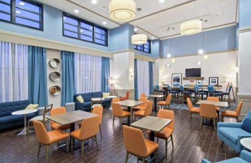 Spokane Valley Hotel | Hampton Inn & Suites Spokane Valley