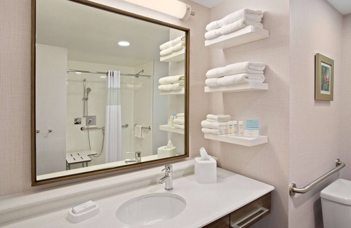 Woodinville Hotel | Hampton Inn & Suites-Seattle Woodinville WA
