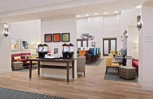 The Wedge Hotel | Hampton Inn & Suites- Seattle Woodinville Wa