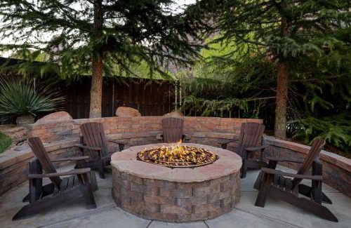 Zion National Park South Entrance Hotel | Hampton Inn & Suites Springdale/Zion National Park