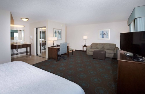Fairfield Hotel | Hampton Inn & Suites Suisun City Waterfront