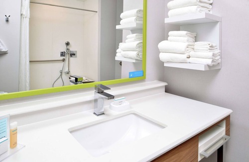 Channel District Hotel | Hampton Inn Tampa Downtown Channel District