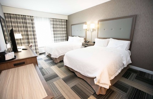 Toledo Hotel | Hampton Inn Toledo/Oregon