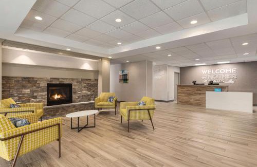 Fishersville Hotel | Hampton Inn Waynesboro/Stuarts Draft