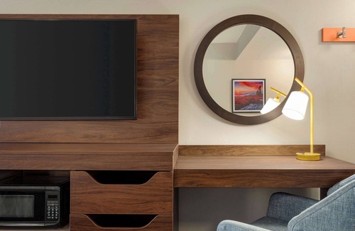 Fishersville Hotel | Hampton Inn Waynesboro/Stuarts Draft