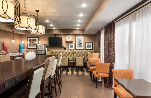 Wichita Hotel | Hampton Inn Wichita-East