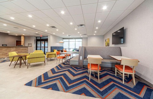 Winchester Hotel | Hampton Inn Winchester