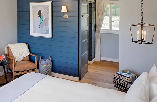 East Hampton North Hotel | Hampton King at Journey East Hampton!