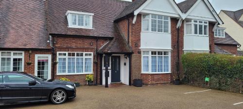 Stratford-upon-Avon House | Hampton Lodge En-Suite Rooms with Free Parking