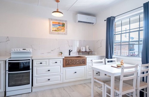 Surfers Paradise Apartment | Hampton's Hideaway surfers paradise