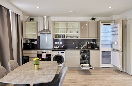 Thames Ditton Apartment | Hampton Suites Serviced Apartments