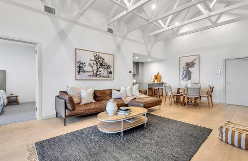 Moana Apartment | Hamptons at Moana - Panoramic Beachfront Living