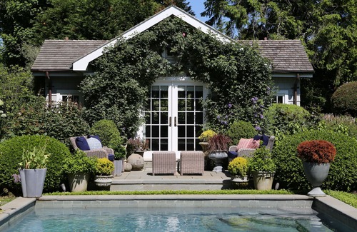 Water Mill Cottage | Hamptons Mecox Bay neighborhood located in Water Mill/Bridgehampton