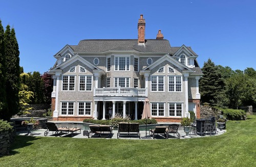 Water Mill House | Hamptons Oasis 7Bed/7.5 Bath w Pool, Hot Tub and Tennis