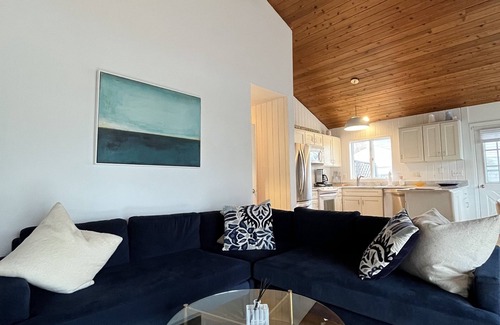 East Quogue House | Hamptons Waterfront house with Private Dock