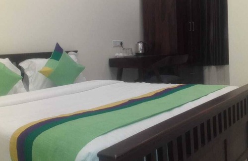 Manikonda Hotel | Hamsa The Right Choice