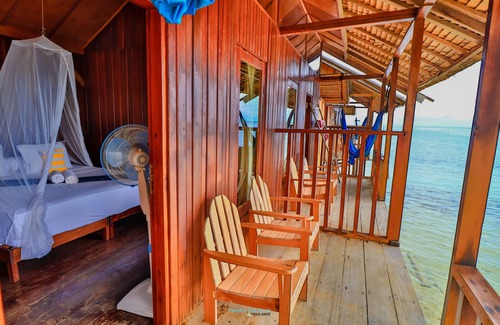 Waisai Hotel | HamuEco Dive Resort Raja Ampat