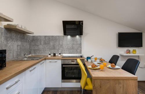 Pula Apartment | Hana - attic apartment in city center