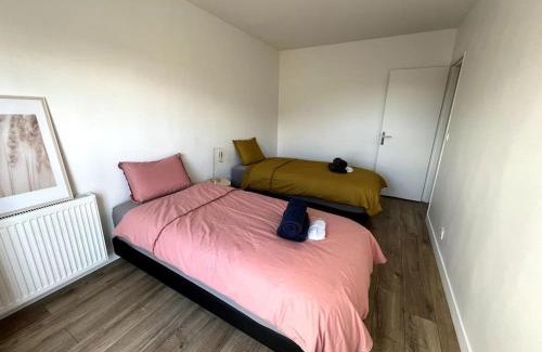 Mantes-la-Jolie Apartment | Hana Home Mantes-la-jolie 6 personnes Parking public gratuit Business&Family