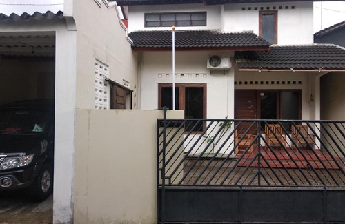 Sari Harjo House | Hana homestay Yogyakarta