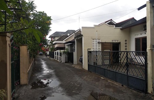 Sari Harjo House | Hana homestay Yogyakarta