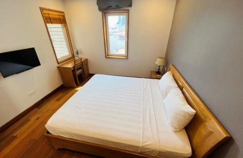 Cong Vi Hotel | HANA Stay Riverside
