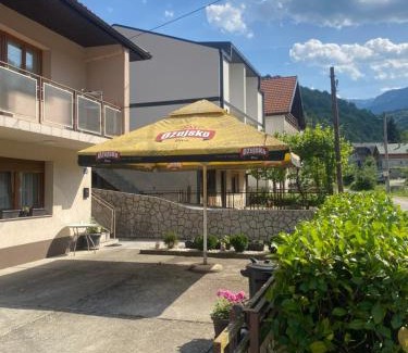 Konjic Apartment | Hana1