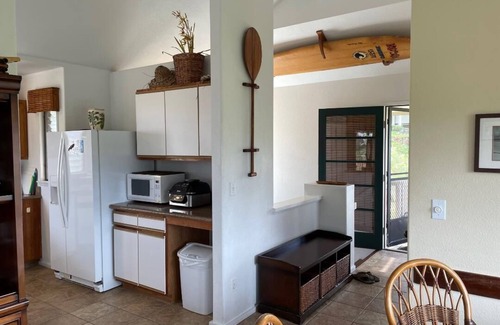 Princeville House | Hanalei Bay Villas #12, Waterfall and Ocean Views, walk to beach and One Hotel