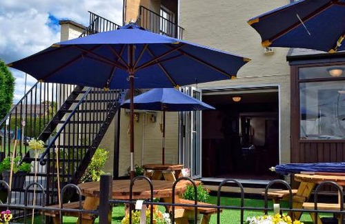 Bromsgrove Hotel | Hanbury Turn