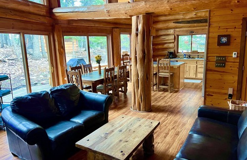Cloudcroft Cabin | Handcrafted Log Home with hot tub backing into National Forest