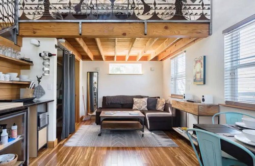 Mississippi District Cottage | Handcrafted Micro-Loft in close-in Portland, fun historic area - Blue Door