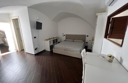 Brindisi Histotic Center House | Handy Home