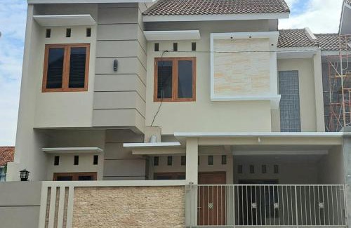 Yogyakarta House | Haneefa Homestay Syariah Jogja, Penginapan Keluarga dengan 4 Kamar